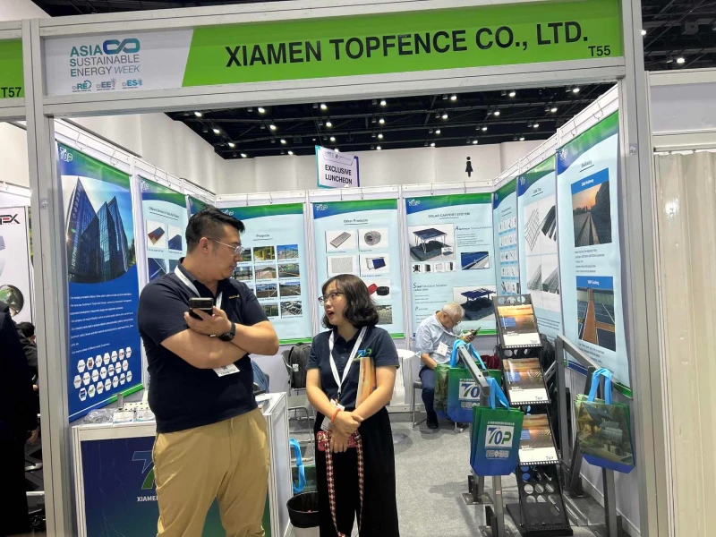 ASIA SUSTAINABLE ENERGY WEEK 2025（タイ・バンコク QSNCC）に出展した太陽光架台メーカーTOPFENCEの展示ブース（ブースT55）