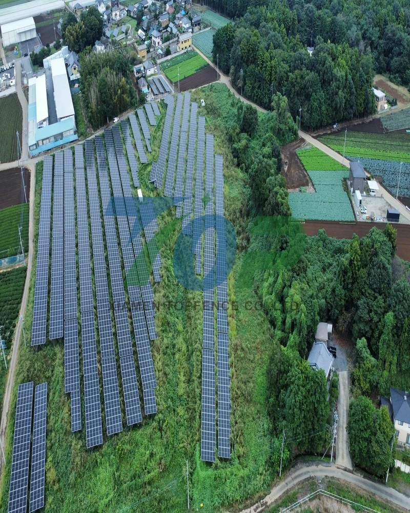 日本·茨城県·常総市 2.8MW 野立て型太陽光発電所 俯瞰全景写真