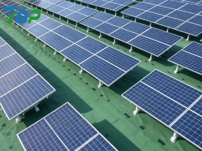 太陽光発電所の土壌流出防止と架台基礎の安定化 防草シート