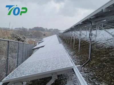 丸型・角型・U型フランジ形状に対応した太陽光架台用スクリュー杭